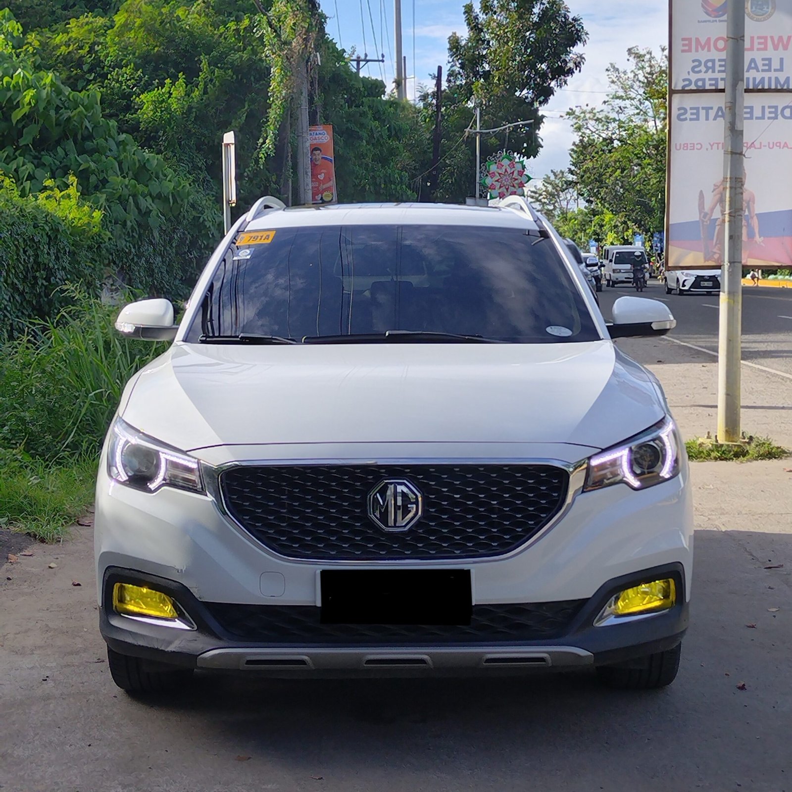 MG ZS Alpha with Sunroof